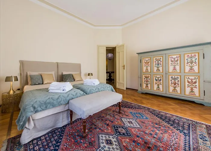 Bed And Bike - Dream House Bed & Breakfast 3*